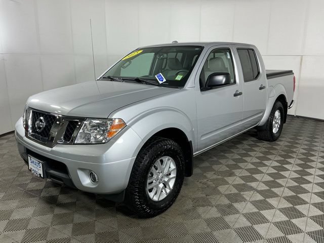 Used 2015 Nissan Frontier SV w/ SV Value Truck Package AWD/4WD image 3