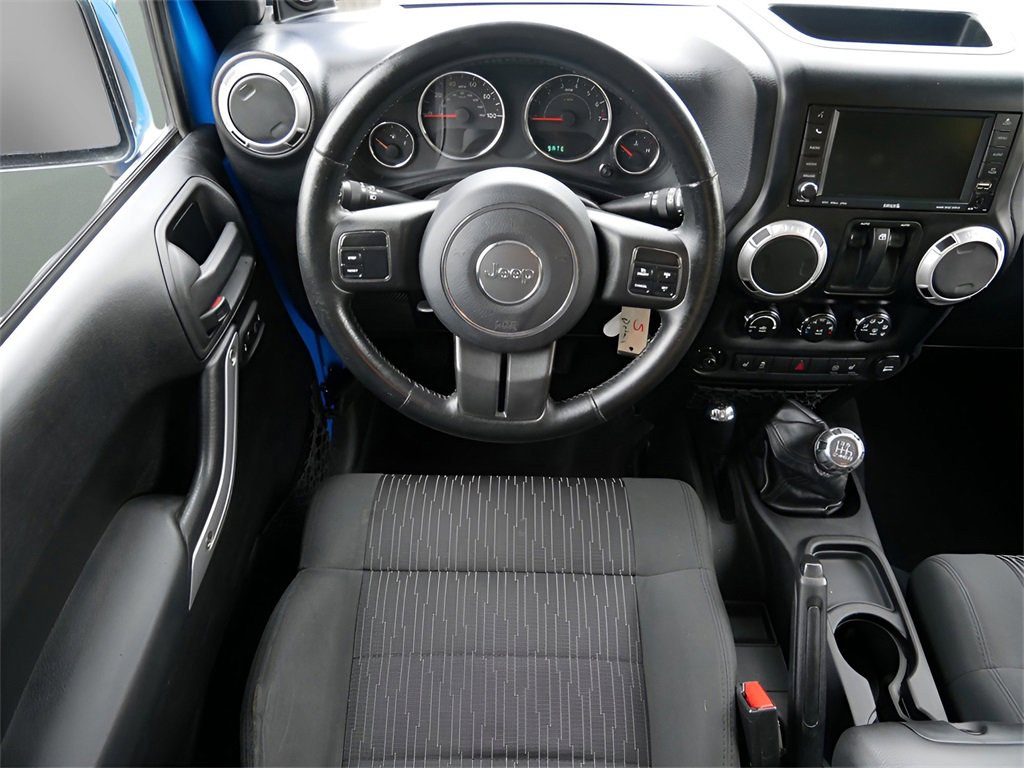 Used 2011 Jeep Wrangler Sahara w/ Dual Top Group image 13