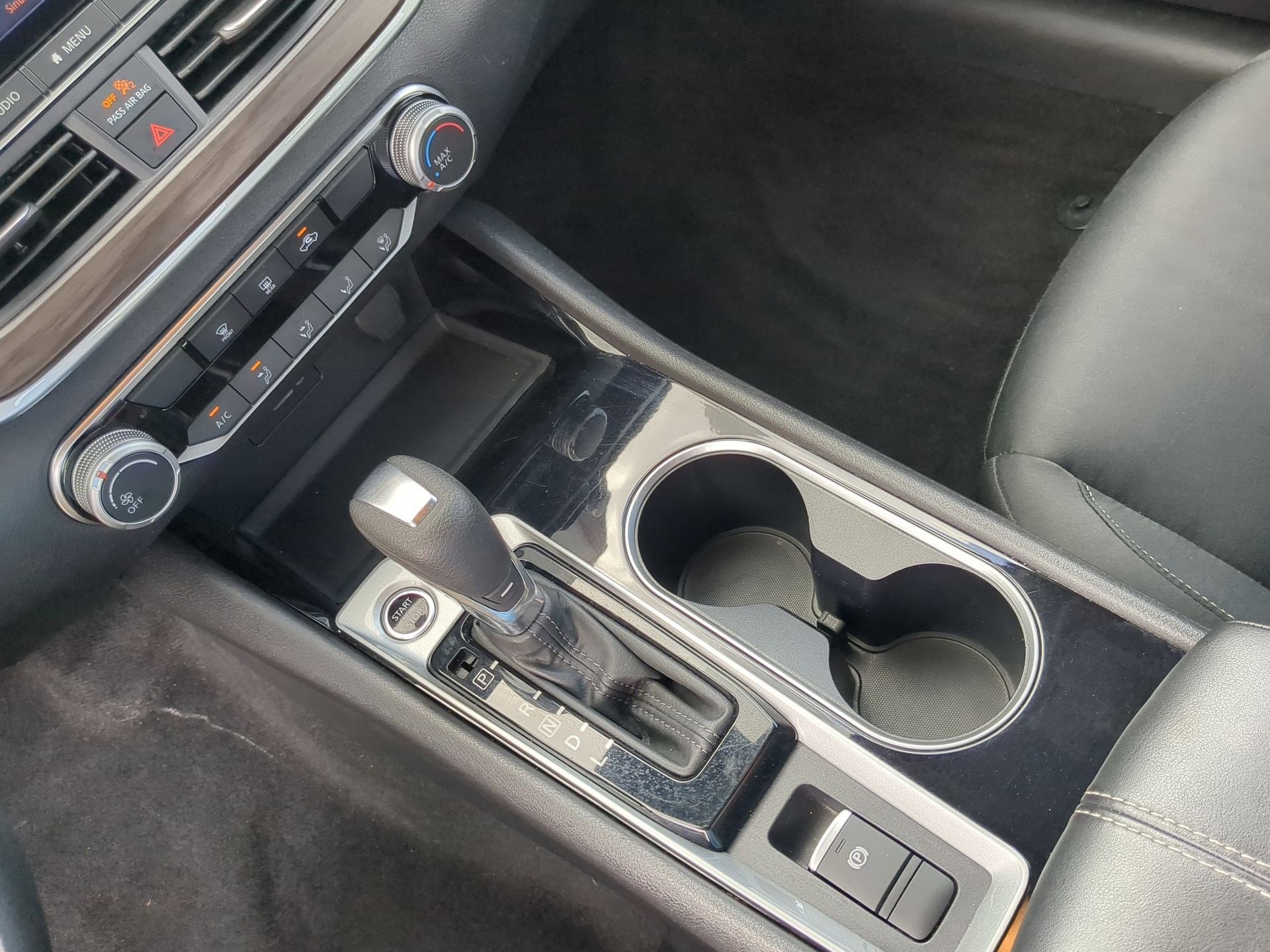 Used 2024 Nissan Altima 2.5 SV image 19