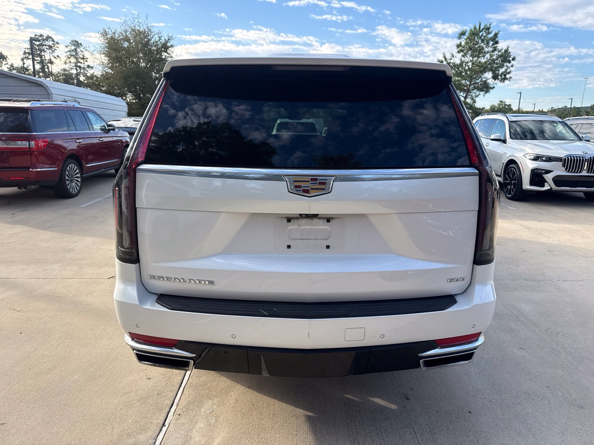 Used 2021 Cadillac Escalade ESV Premium Luxury w/ Driver Assist Tech Package RWD image 5