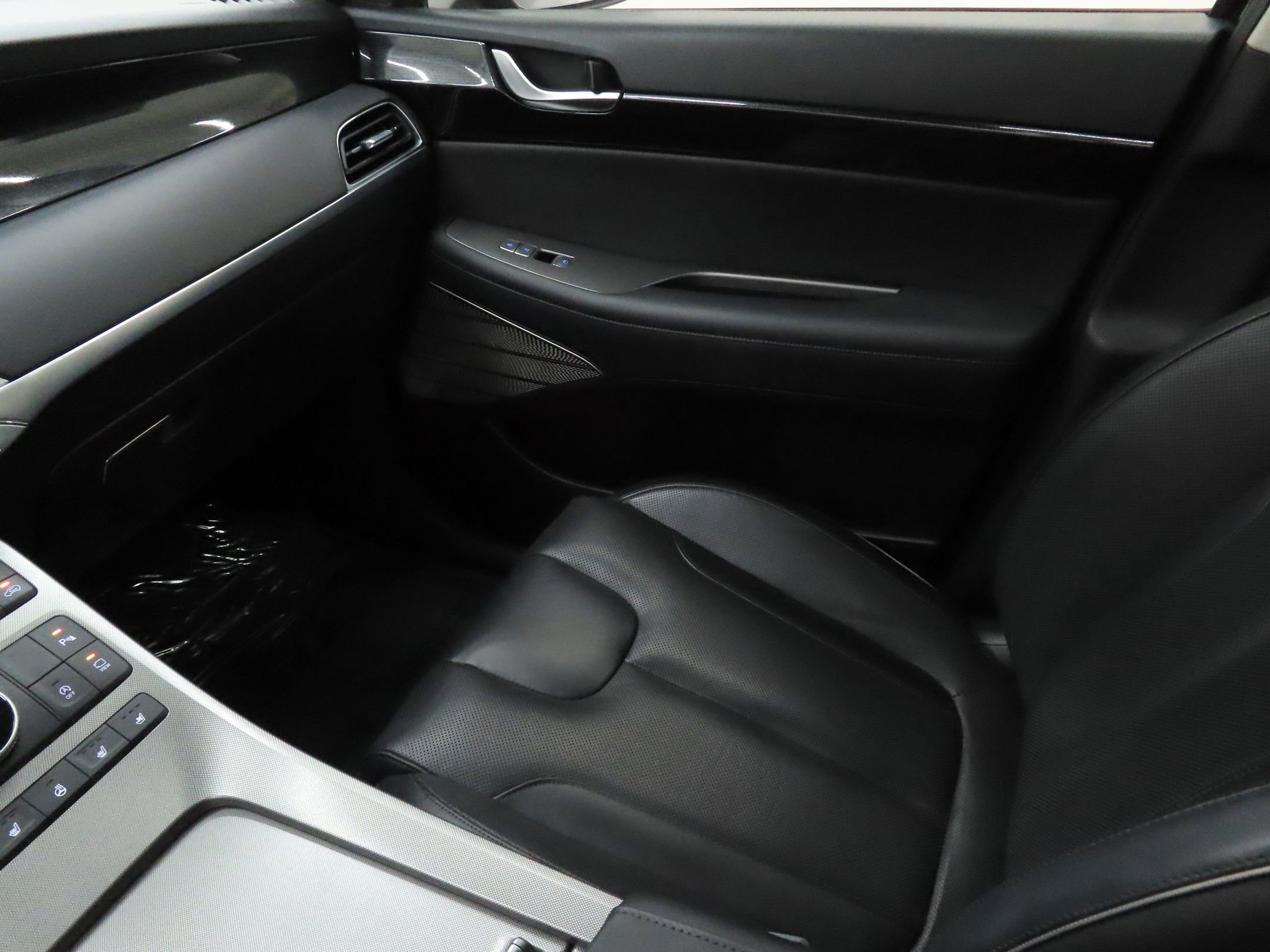 Used 2021 Hyundai Palisade Limited w/ Cargo Package image 19