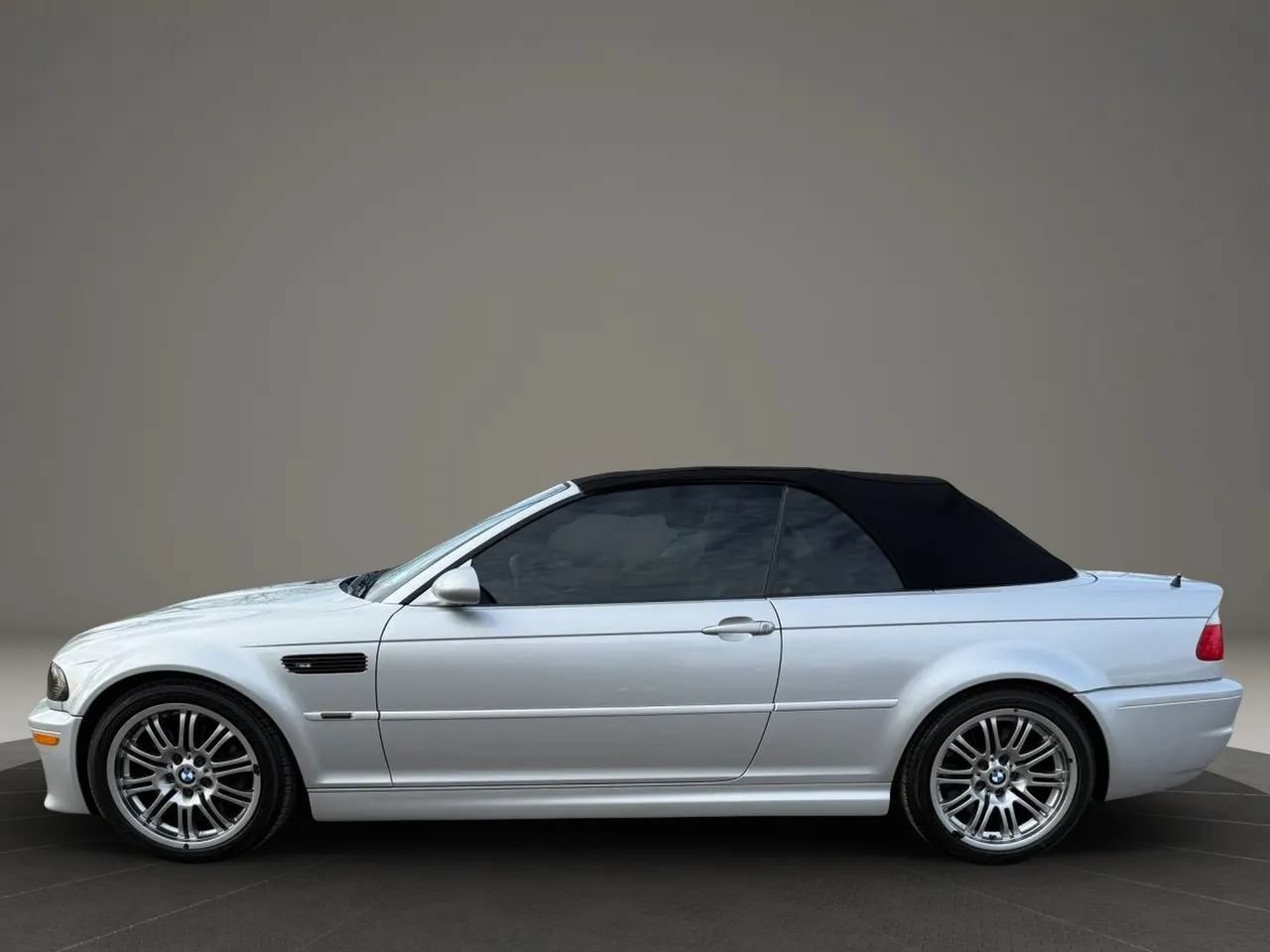 Used 2002 BMW M3 Convertible RWD image 9