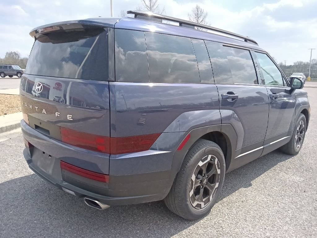 Used 2025 Hyundai Santa Fe SEL image 3