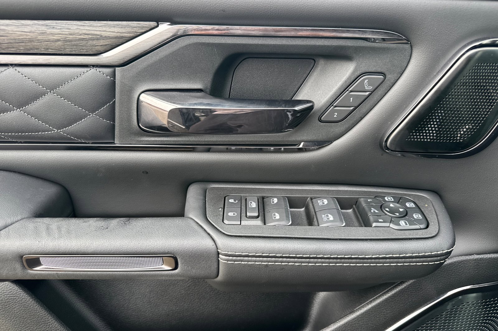 New 2026 RAM 1500 Limited image 10