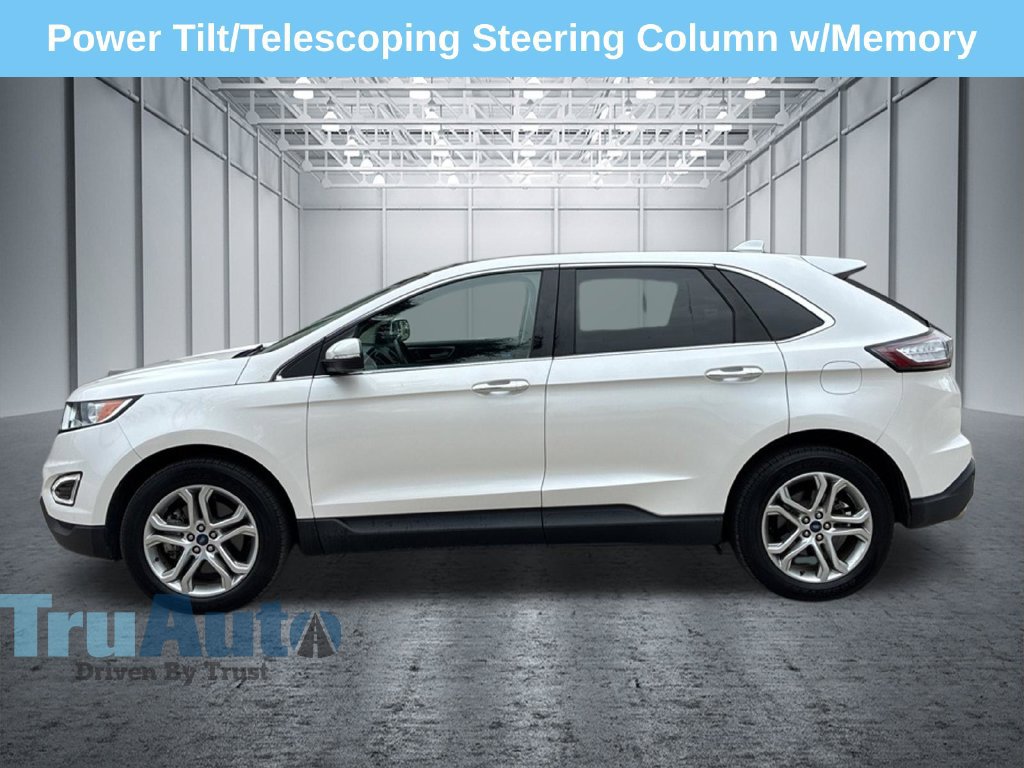 Used 2018 Ford Edge Titanium w/ Equipment Group 301A FWD image 4