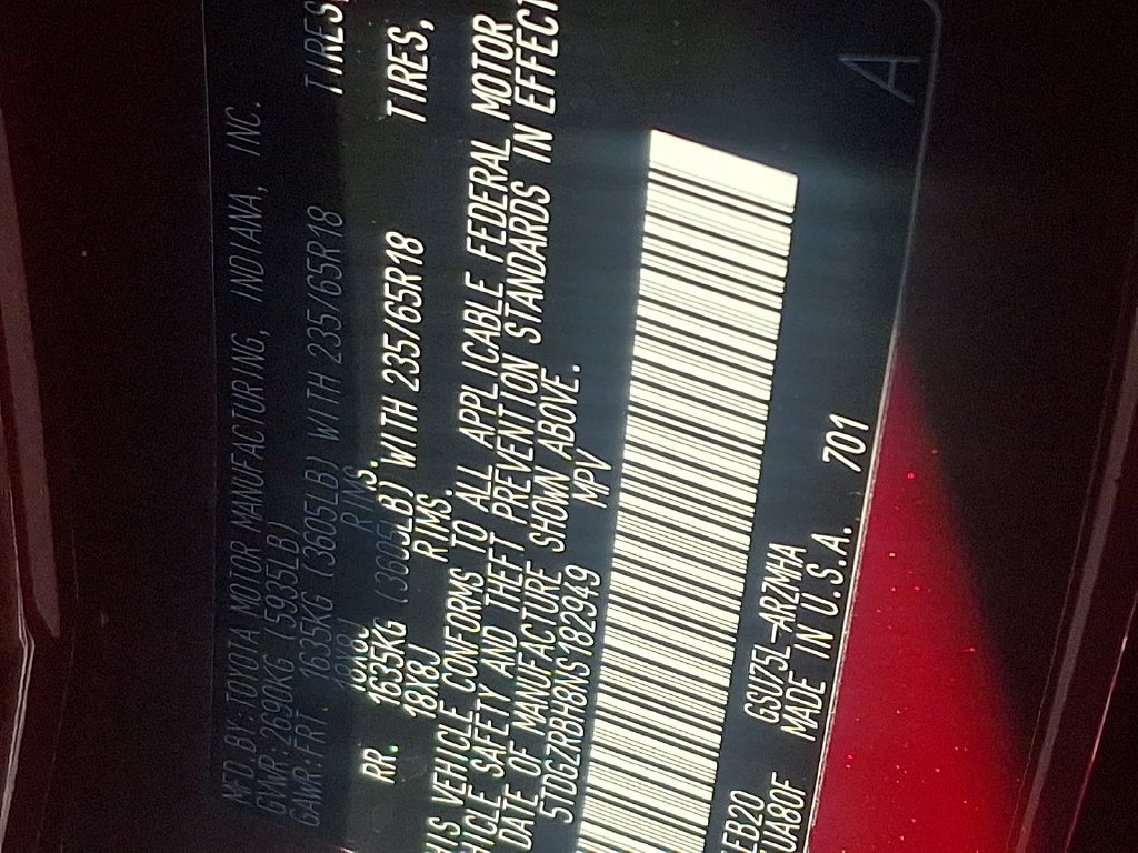 Used 2022 Toyota Highlander XLE AWD/4WD image 27