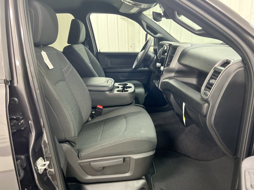New 2027 RAM 3500 Tradesman AWD/4WD image 17
