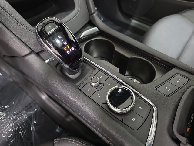 Certified 2024 Cadillac XT5 Premium Luxury AWD/4WD image 22