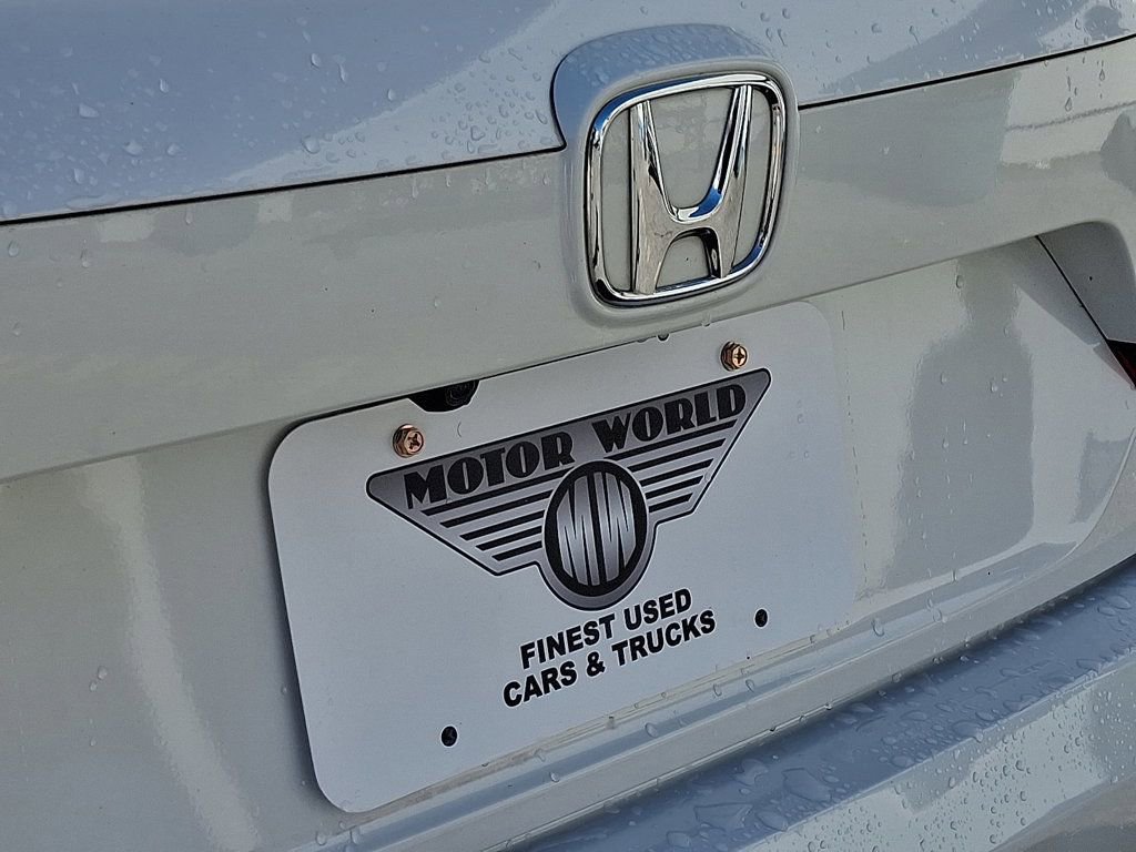 Used 2018 Honda Accord EX image 30