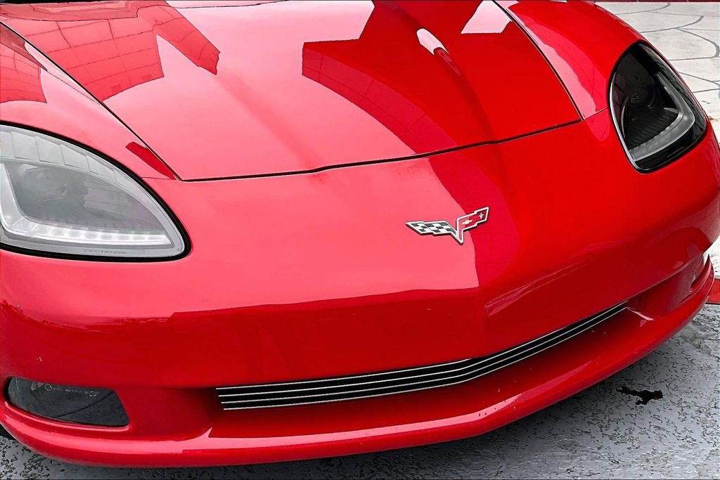Used 2006 Chevrolet Corvette Coupe w/ Roof Package image 29