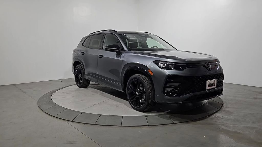 New 2026 Volkswagen Tiguan SE R-Line image 7