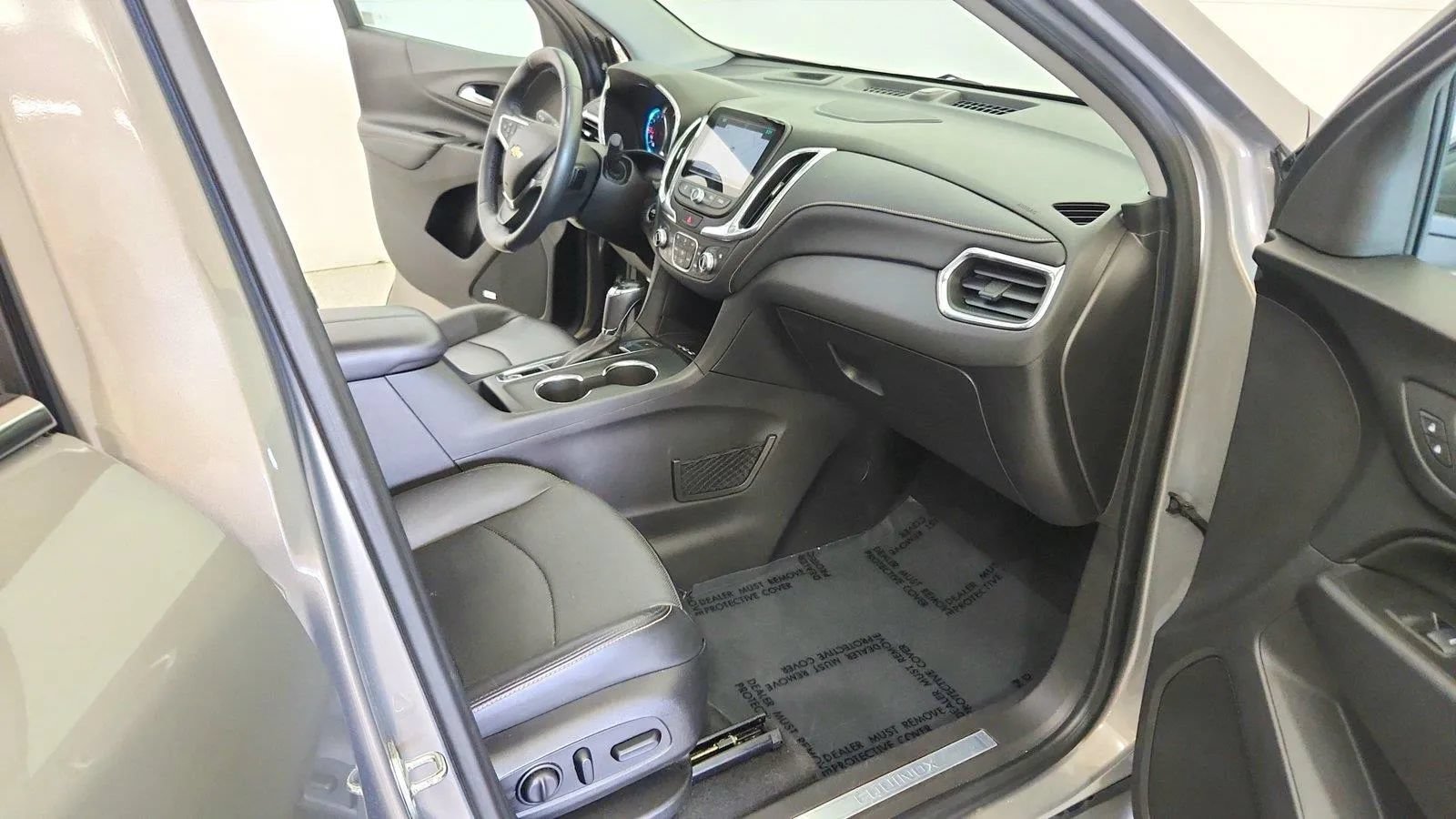 Used 2018 Chevrolet Equinox Premier AWD/4WD image 28