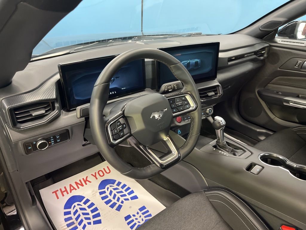 Used 2025 Ford Mustang Coupe image 19