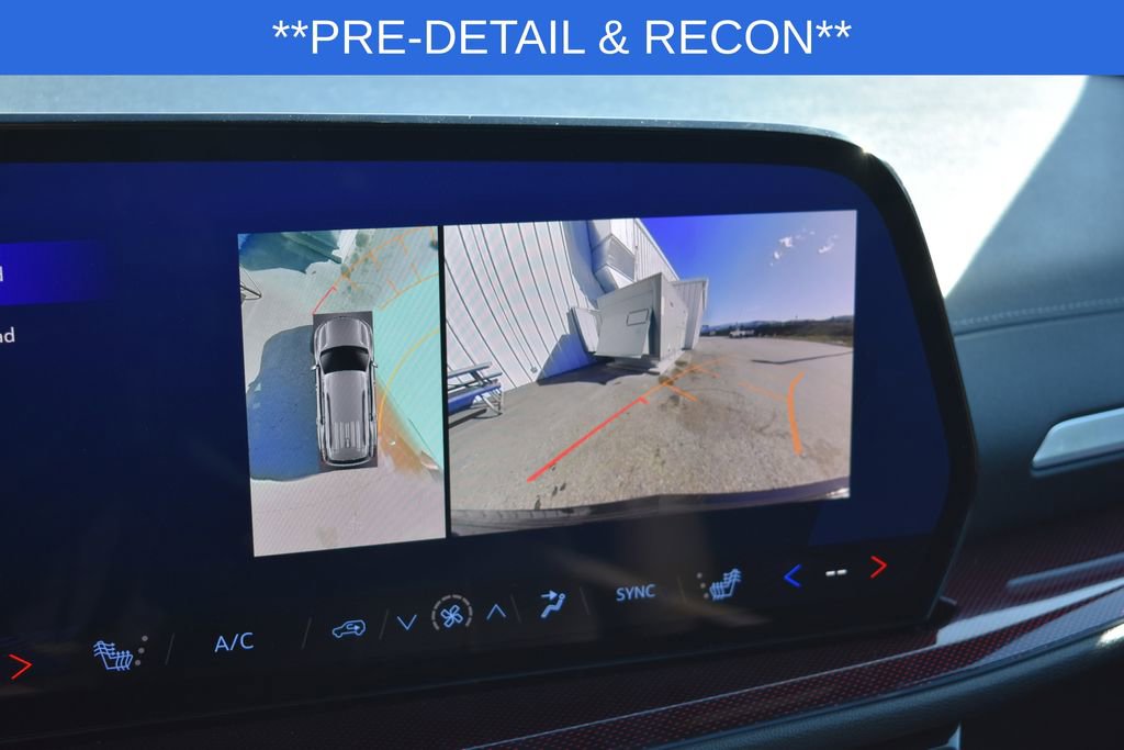 Used 2024 Chevrolet Traverse Z71 w/ LPO, Floor Liner Package image 12