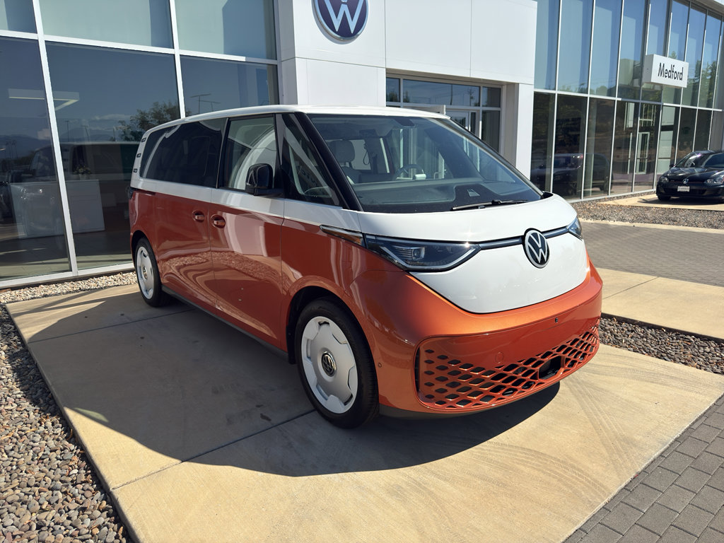 Used 2025 Volkswagen ID. Buzz 1st Edition image 3