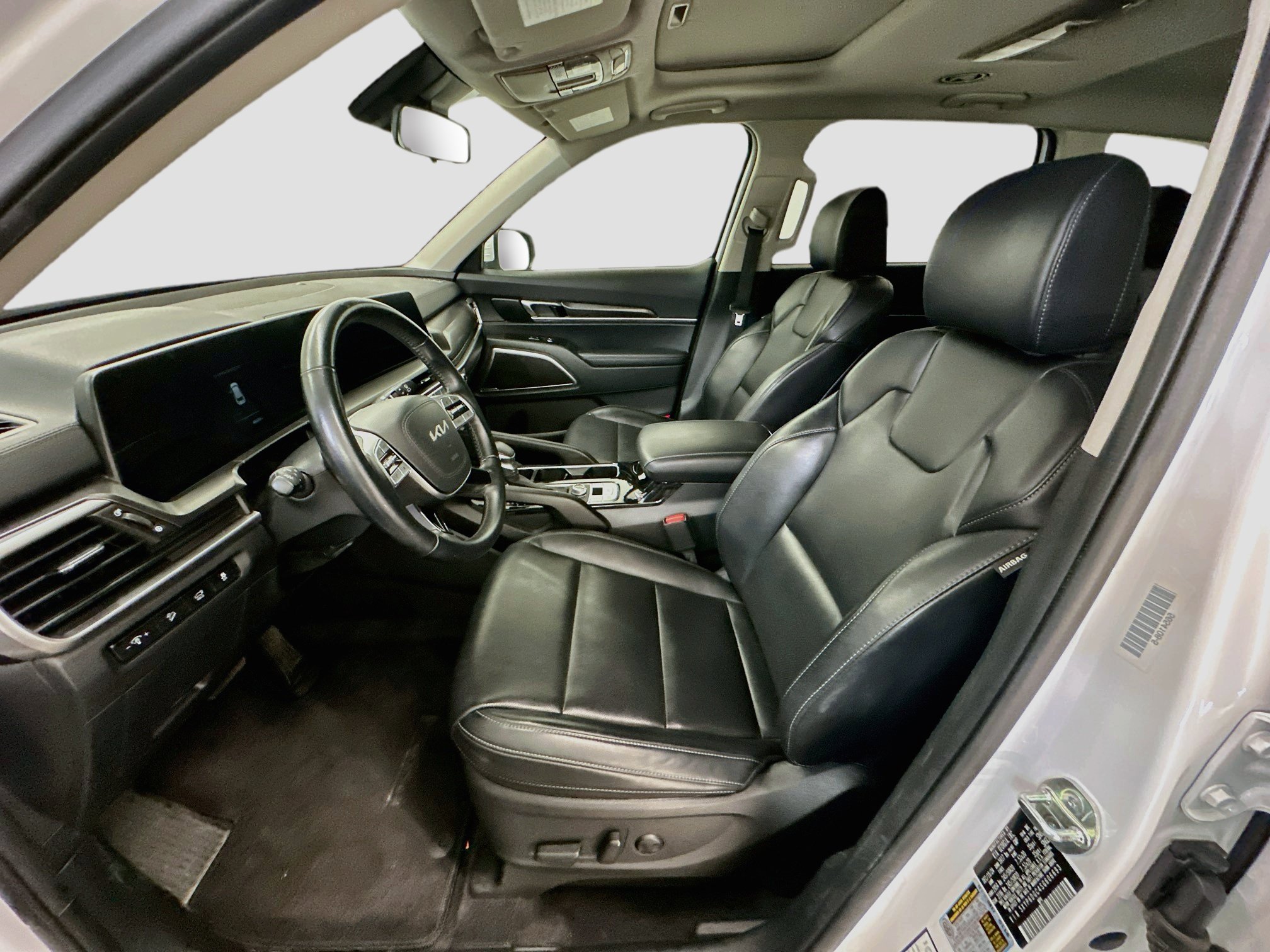 Used 2025 Kia Telluride S AWD/4WD image 13