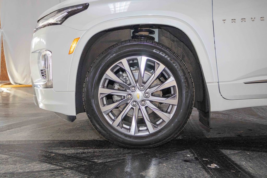 Used 2022 Chevrolet Traverse Premier image 9