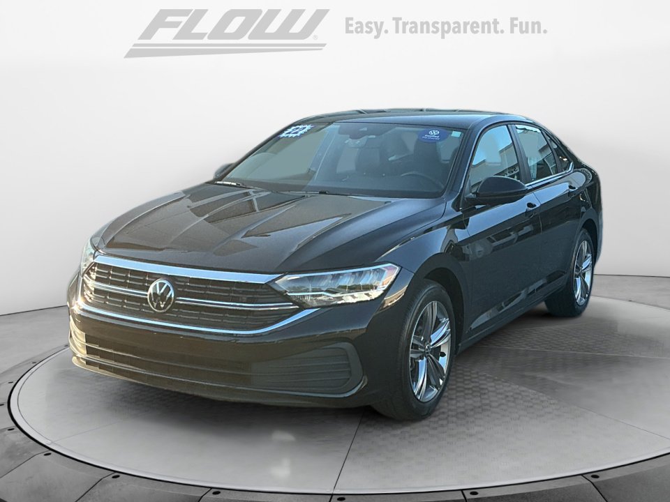 Certified 2022 Volkswagen Jetta SE image 4