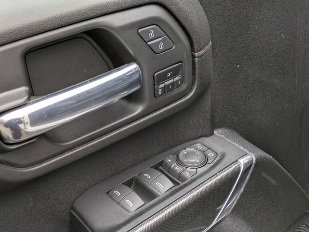 Certified 2023 GMC Sierra 2500 AT4 w/ AT4 Preferred Package image 10