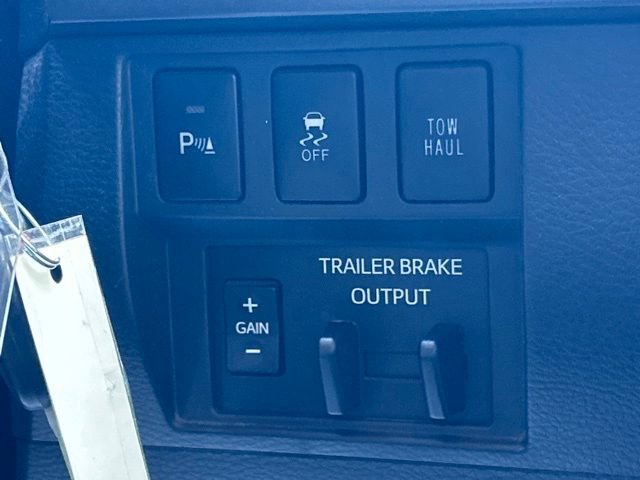 Used 2018 Toyota Tundra SR5 w/ TRD Off Road Package AWD/4WD image 58