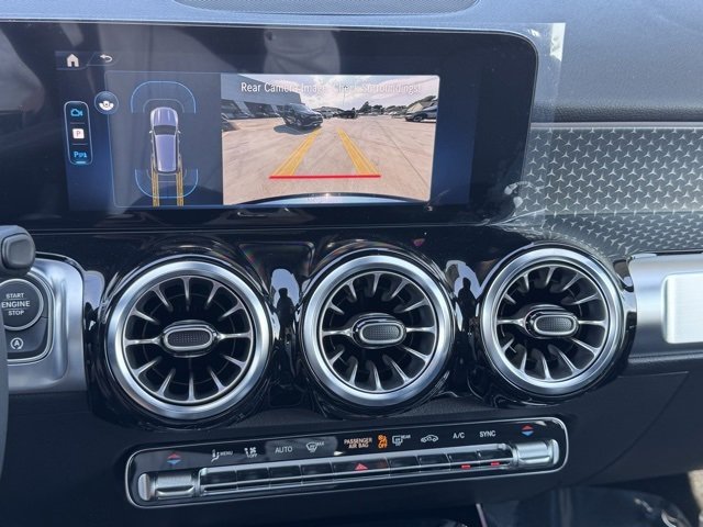 New 2025 Mercedes-Benz GLB 250 image 17