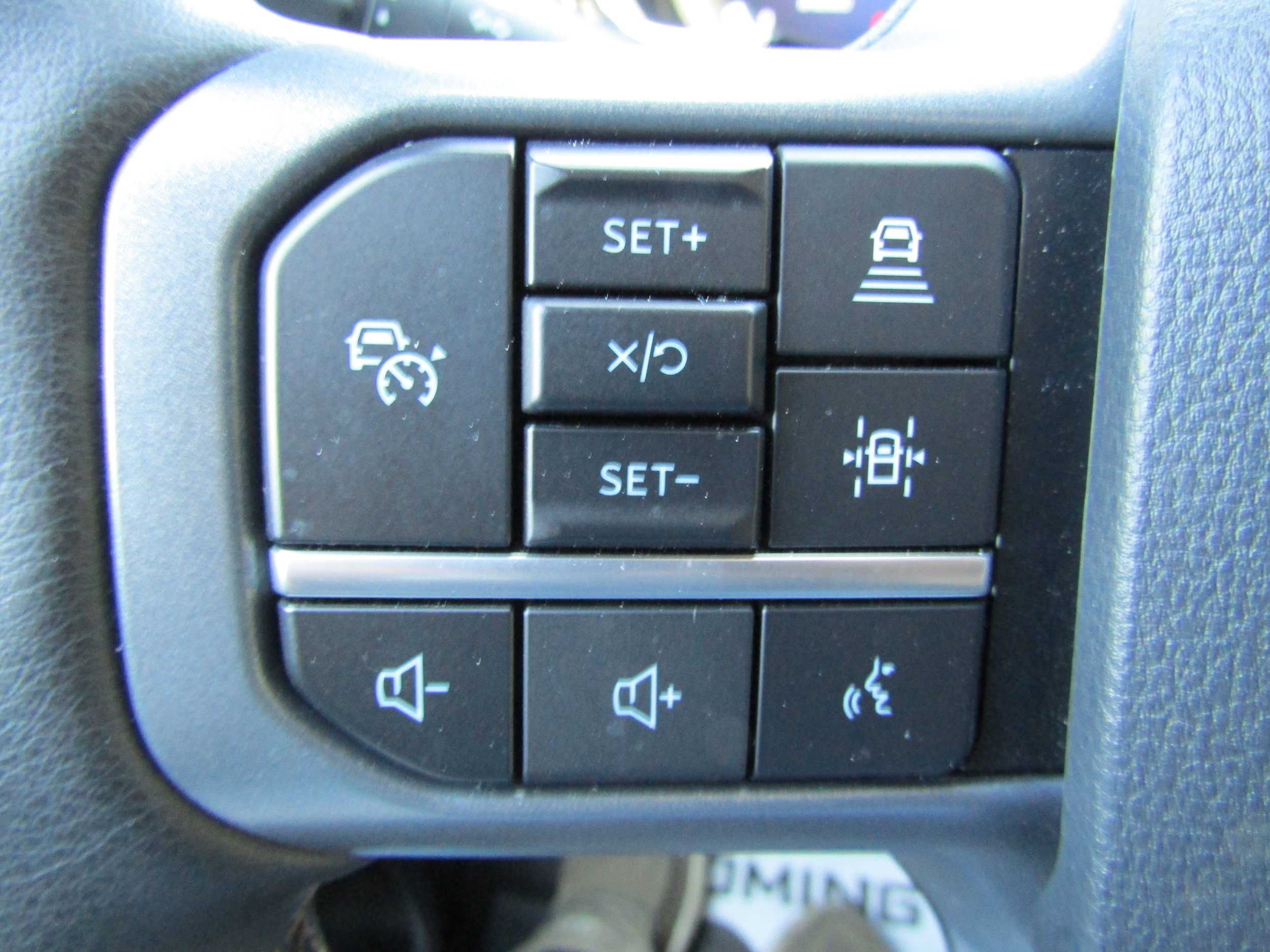 Used 2025 Ford F150 Lariat w/ Equipment Group 501A Mid AWD/4WD image 21