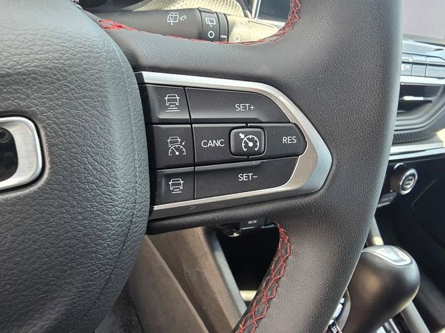 Used 2025 Jeep Compass Trailhawk image 33