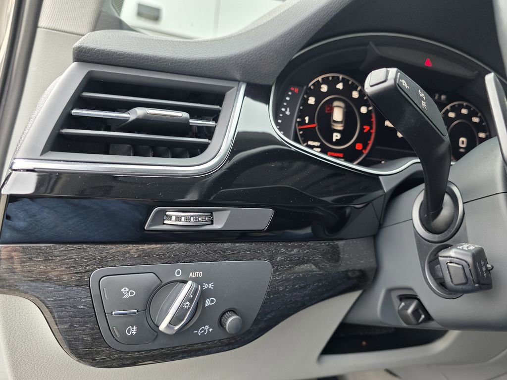 Used 2019 Audi Q7 3.0T Premium Plus w/ Premium Plus Package image 19