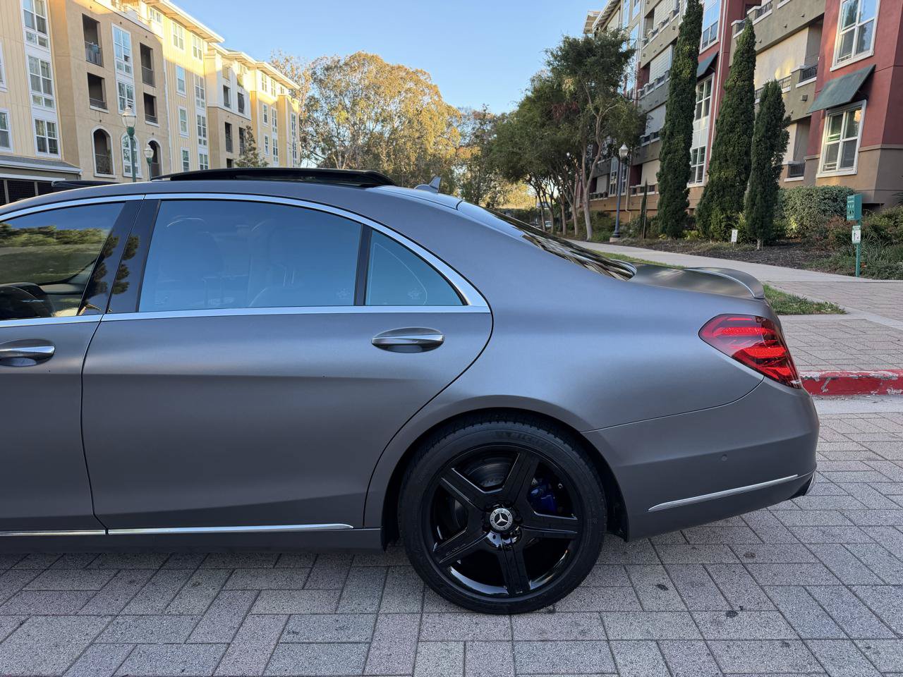 Used 2019 Mercedes-Benz S 560 Sedan image 29