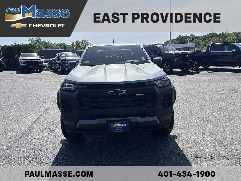 Used 2025 Chevrolet Colorado Trail Boss AWD/4WD image 2