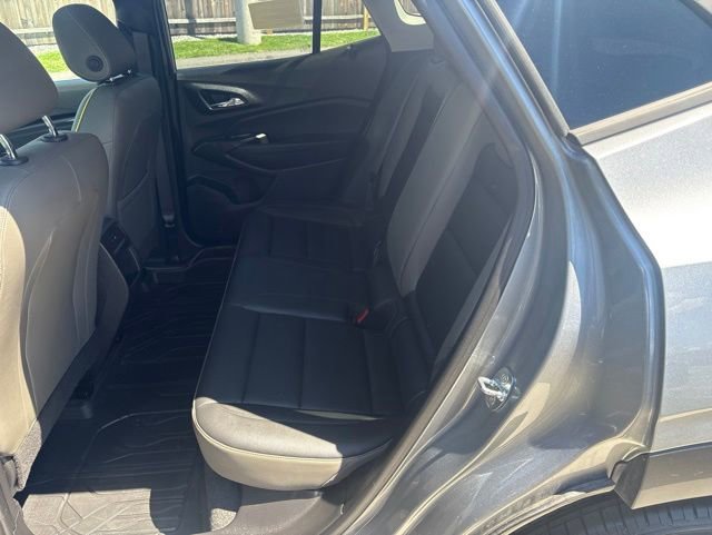 Used 2024 Chevrolet Trax ACTIV w/ Sunroof Package FWD image 17