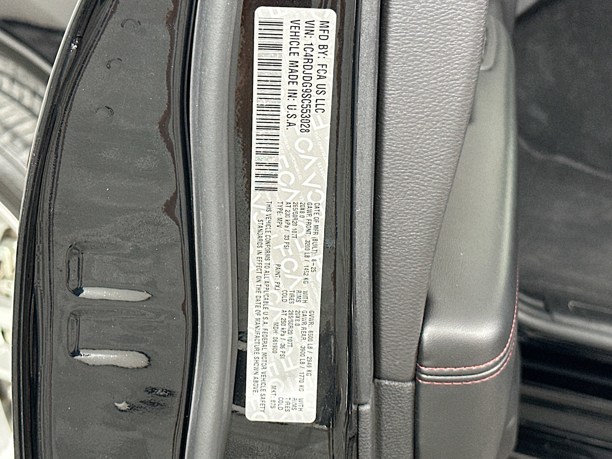 Used 2025 Dodge Durango GT AWD/4WD image 12