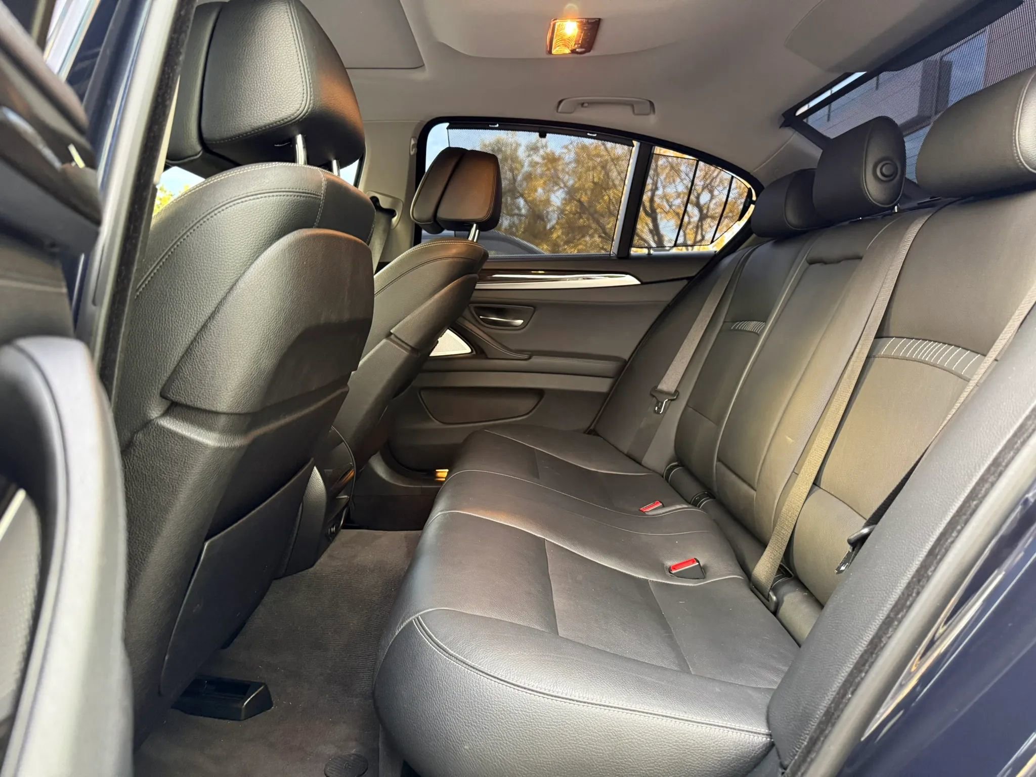 Used 2014 BMW 550i Sedan RWD image 14