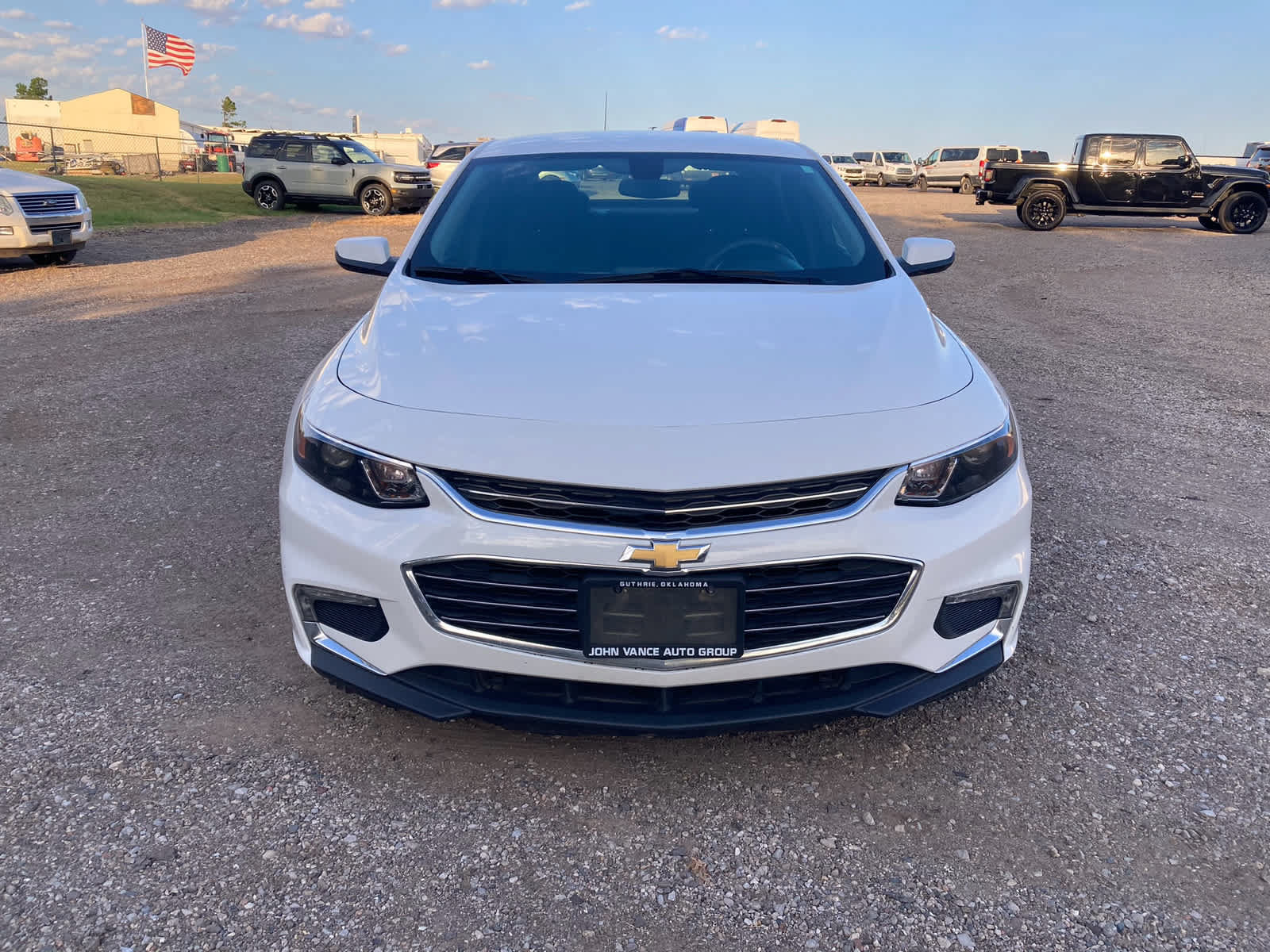 Used 2018 Chevrolet Malibu LT FWD image 10