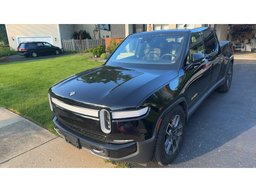 Used 2023 Rivian R1T Launch Edition AWD/4WD image 1