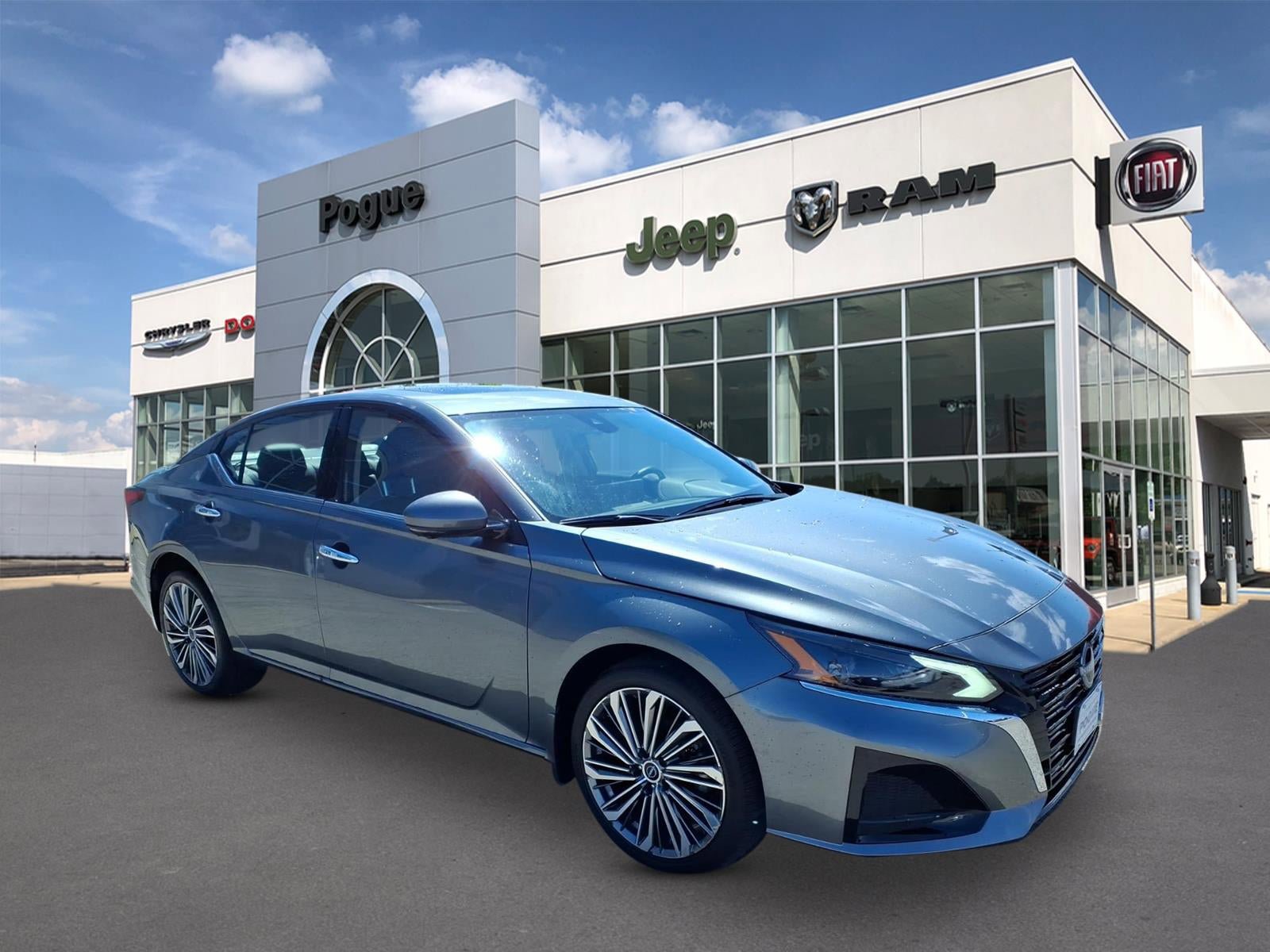 Used 2023 Nissan Altima 2.5 SL video 1