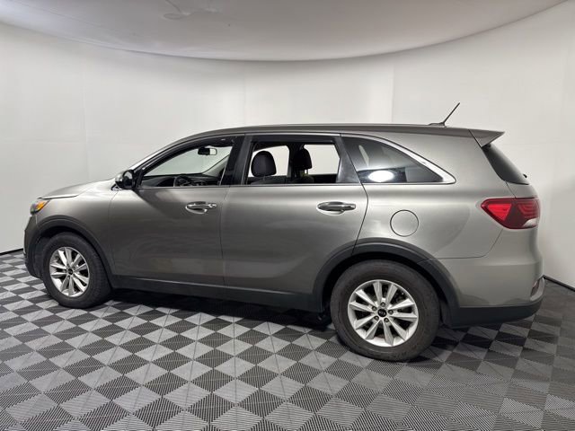Used 2019 Kia Sorento LX image 4