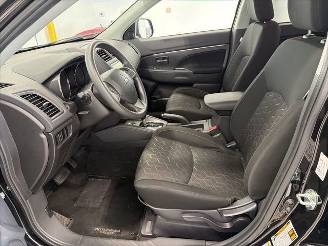 Used 2024 Mitsubishi Outlander Sport AWD image 9