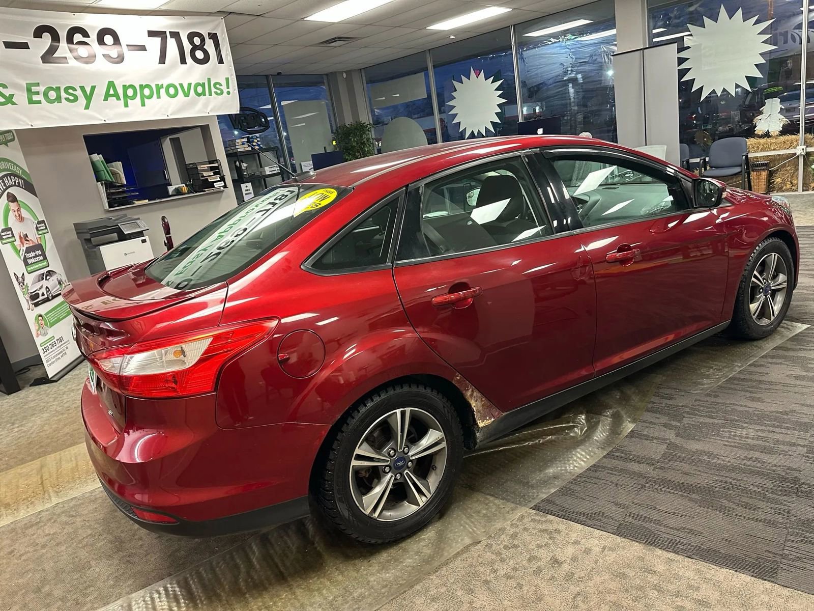 Used 2014 Ford Focus SE w/ SE Sport Package image 11