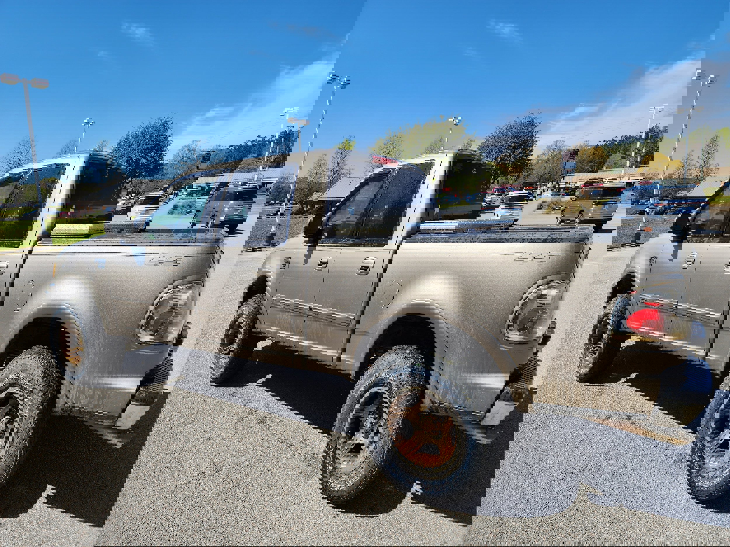 Used 2002 Ford F150 Lariat image 4