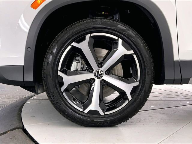 New 2026 Volkswagen Tiguan SE image 12