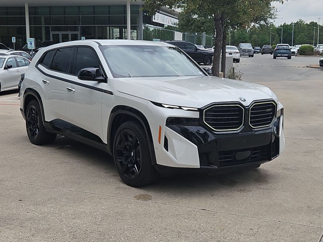 Used 2025 BMW XM w/ M Driver's Package AWD/4WD image 3