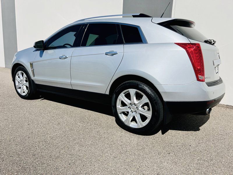 Used 2011 Cadillac SRX Premium AWD/4WD image 3