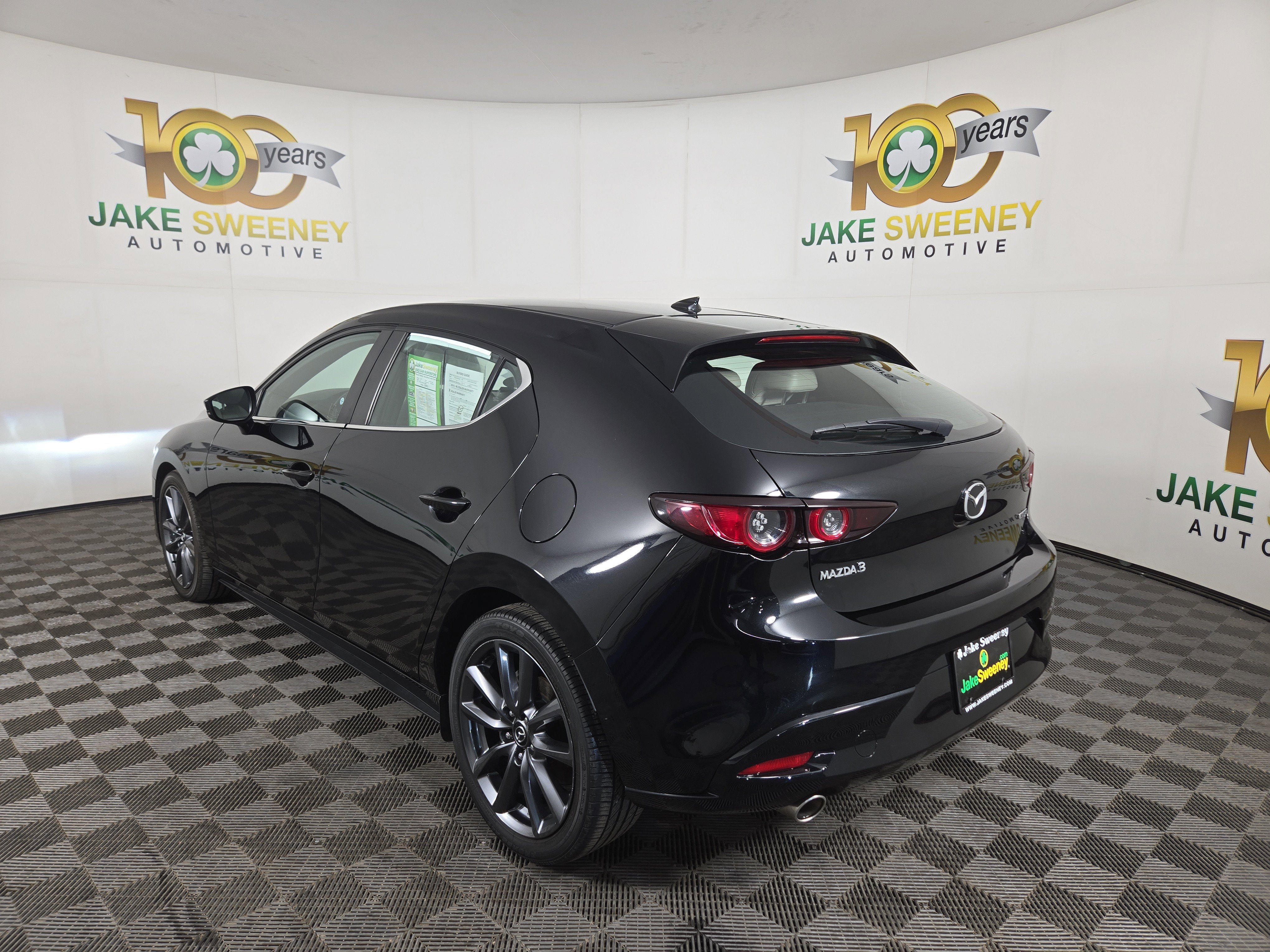 Used 2019 MAZDA MAZDA3 Hatchback w/ Preferred Package image 7
