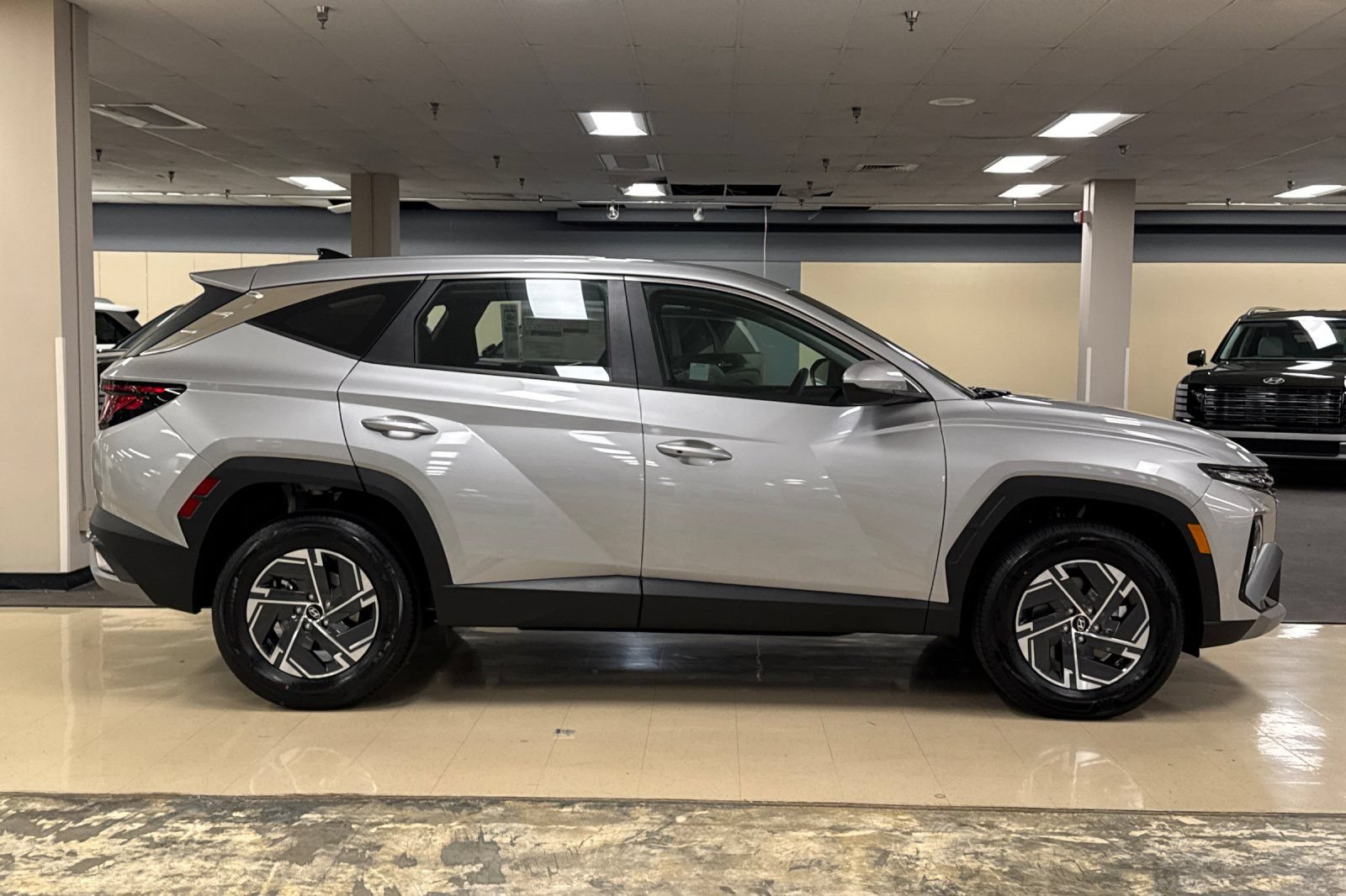 New 2026 Hyundai Tucson Blue SE AWD/4WD image 3