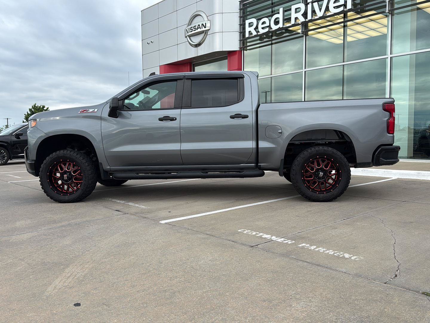 Used 2020 Chevrolet Silverado 1500 Custom Trail Boss w/ Custom Convenience Package AWD/4WD image 10