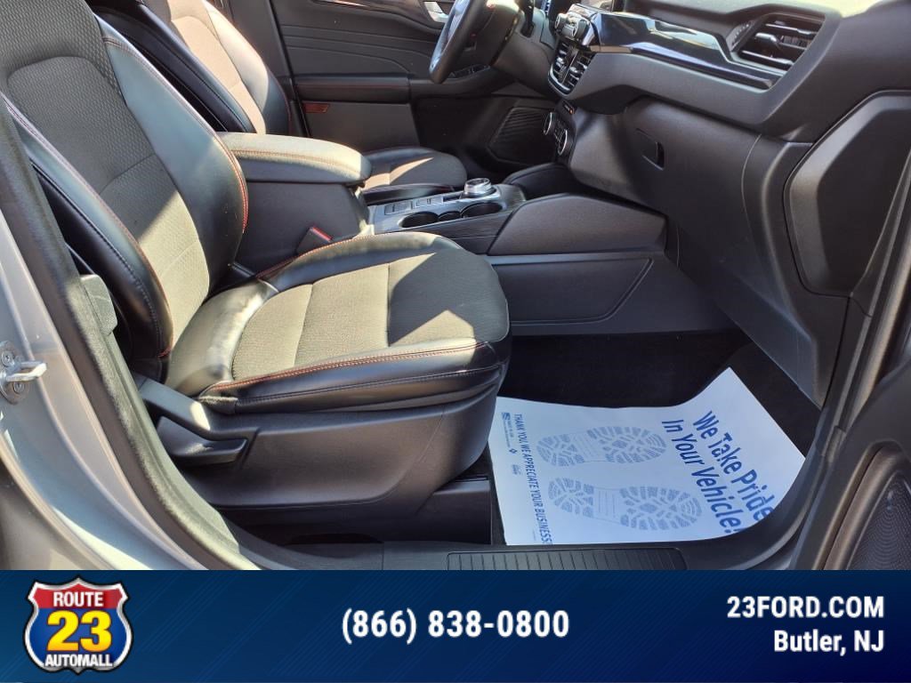 Certified 2024 Ford Escape ST-Line image 10