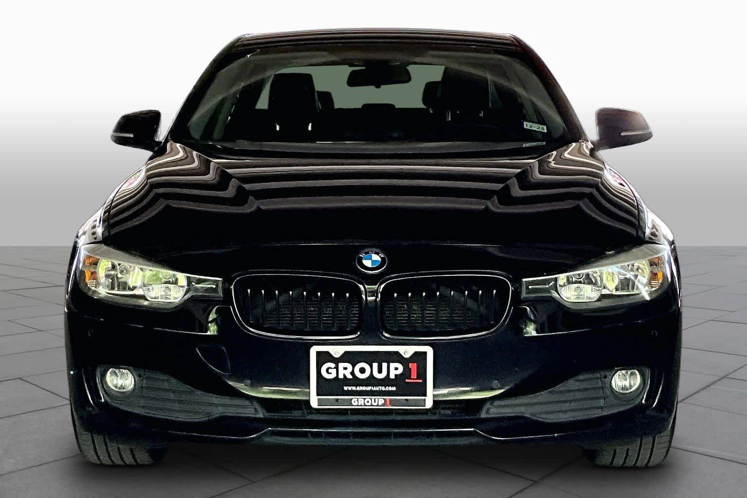 Used 2015 BMW 320i Sedan RWD image 3