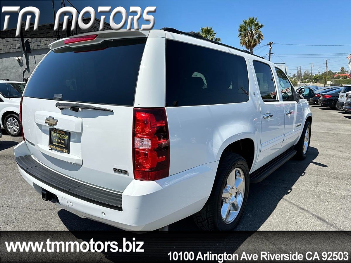 Used 2011 Chevrolet Suburban LT w/ Regional Value Package RWD image 21