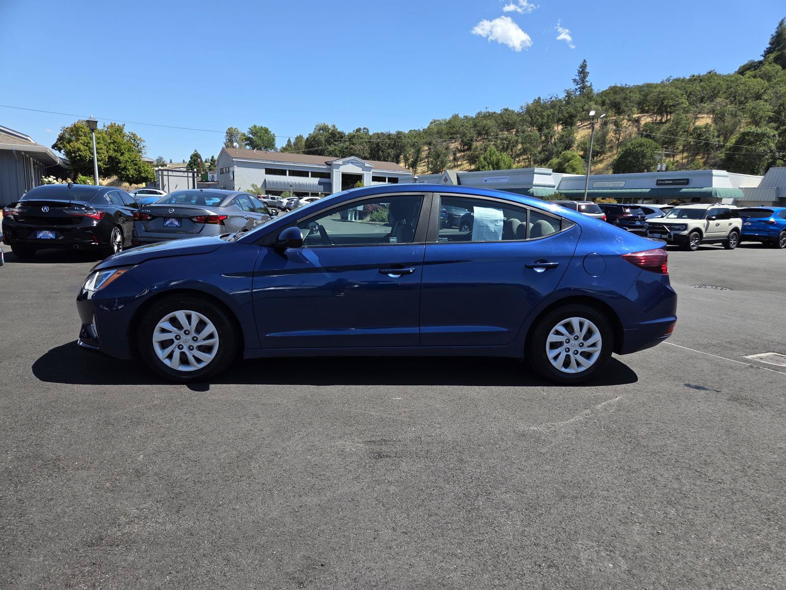 Used 2019 Hyundai Elantra SE FWD image 8
